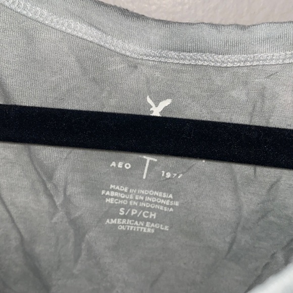 🎱American Eagle Blue soft Tie Dye long sleeve tee! - Picture 3 of 6